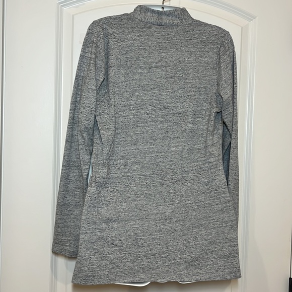 Cabi Style 3060 Small Heathered Gray V Neck Long Sleeve Placket Top - Picture 6 of 8